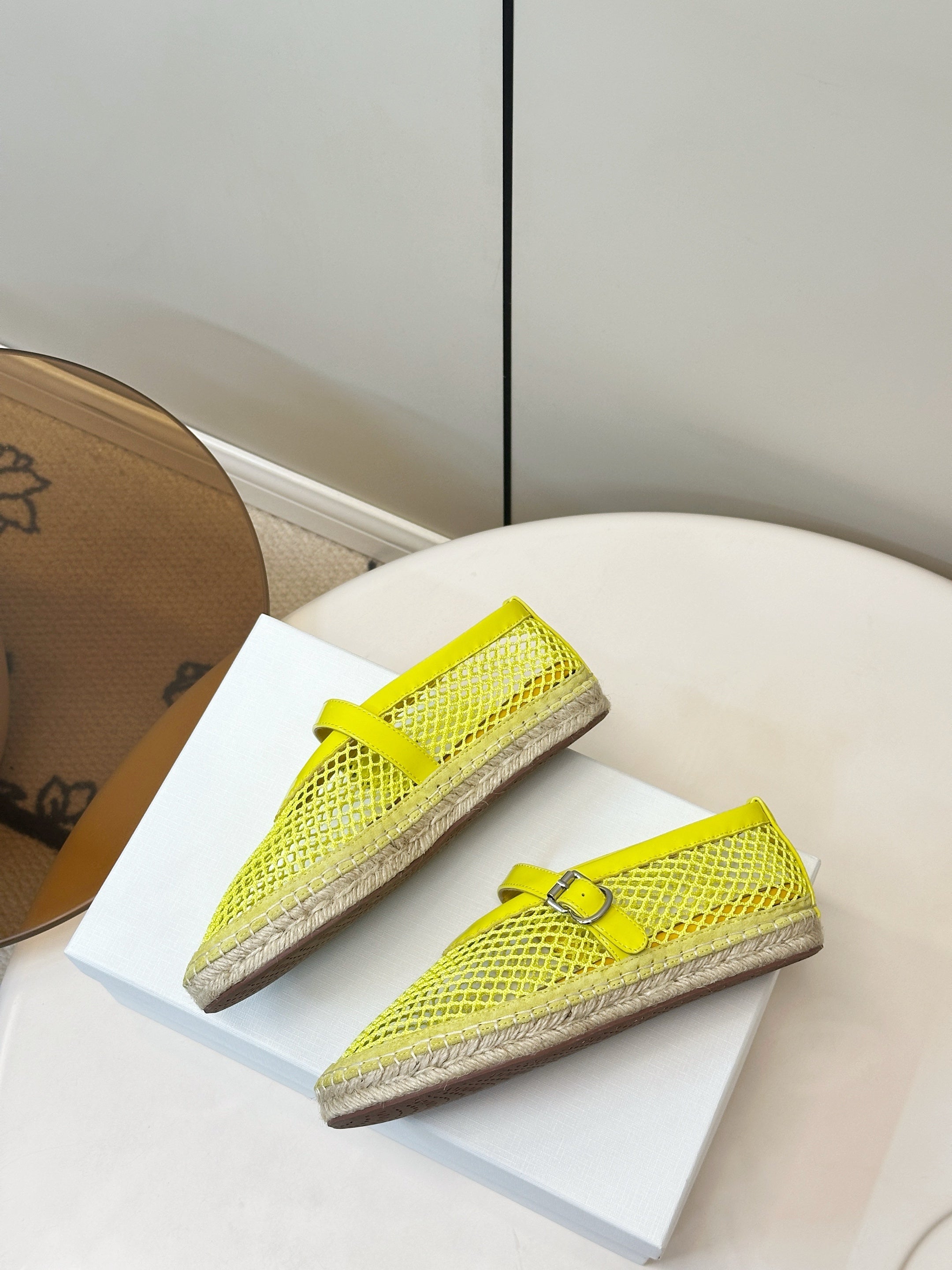ALAIA 26S ESPADRILLES IN NEON YELLOW SOFT PATENT LEATHER AND MESH