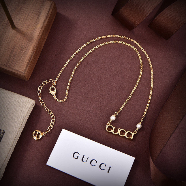 GUCCI 26S LETTER LOGO PEARL CHAIN NECKLACE IN GOLD TONE METAL