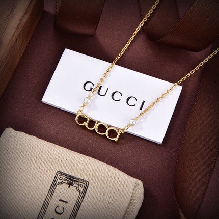 GUCCI 26S LETTER LOGO PEARL CHAIN NECKLACE IN GOLD TONE METAL