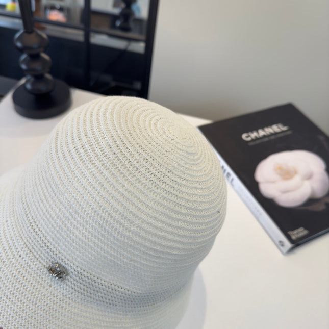 CHANEL 26S STRAW CLOCHE HAT 335917