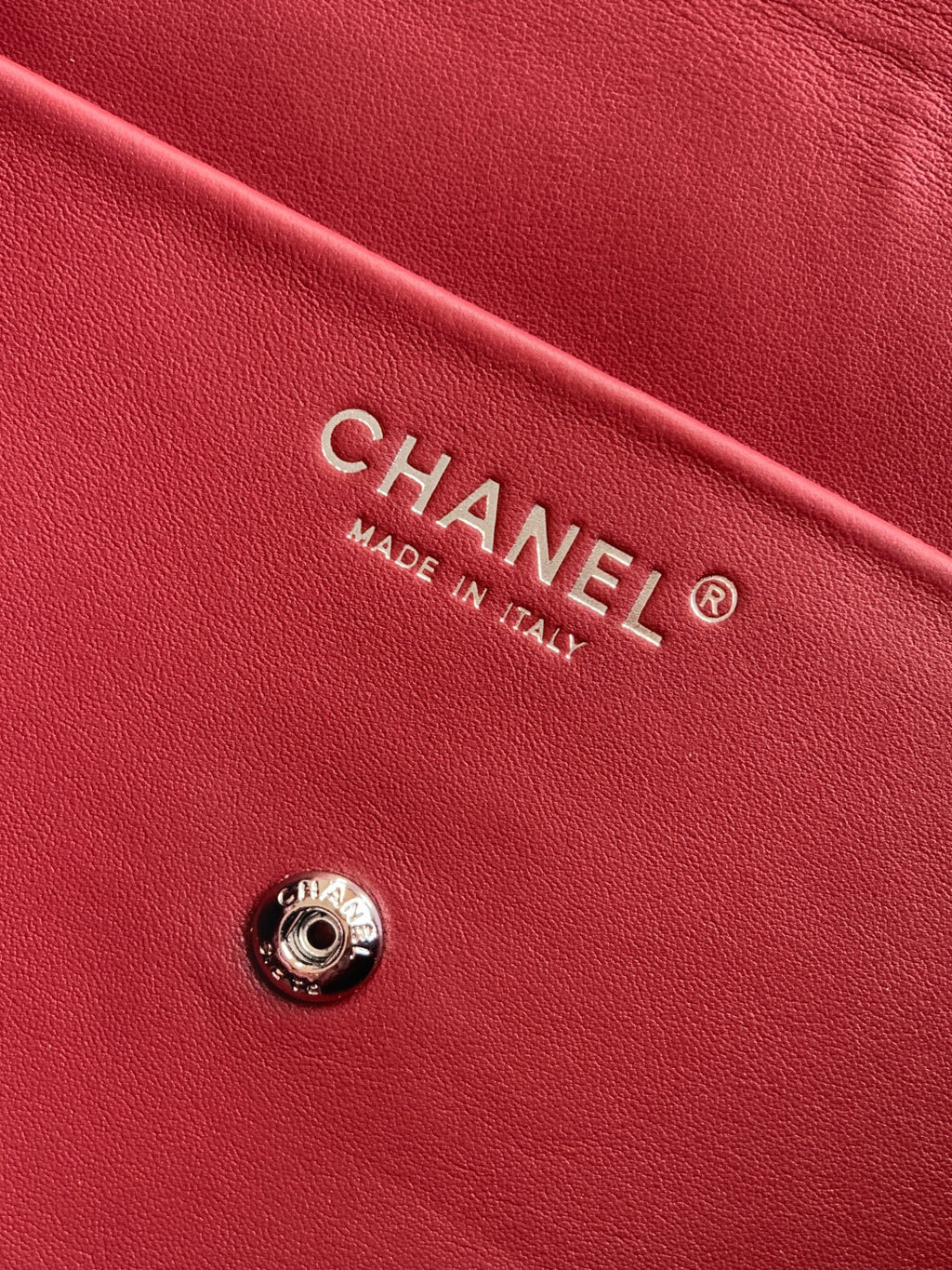 CHANEL 26S SOUPLISSIMO MAXI FLAP MEDIUM 32 IN BLACK GRAINED CALFSKIN SILVER HARDWARE
