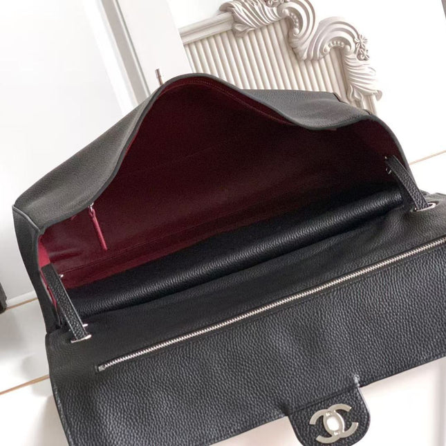 CHANEL 26S SOUPLISSIMO MAXI FLAP 39 IN BLACK GRAINED CALFSKIN SILVER HARDWARE