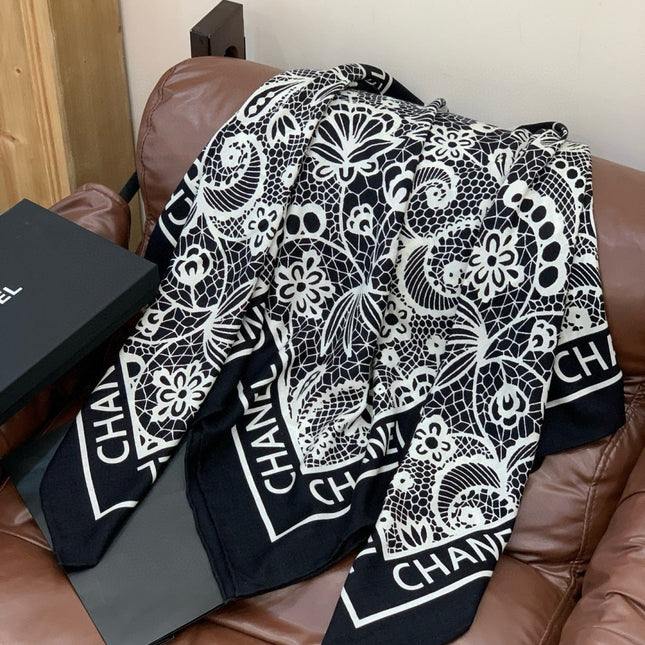 CHANEL 25S SCARF 135 CM IN CASHMERE AND SILK 943317