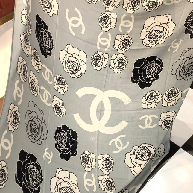 CHANEL 25S SCARF 140 CM IN CASHMERE AND SILK 943334