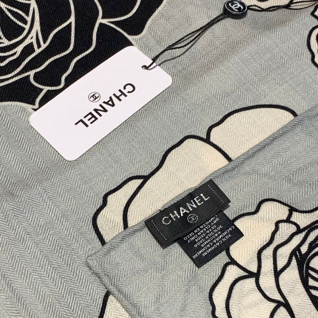 CHANEL 25S SCARF 140 CM IN CASHMERE AND SILK 943334