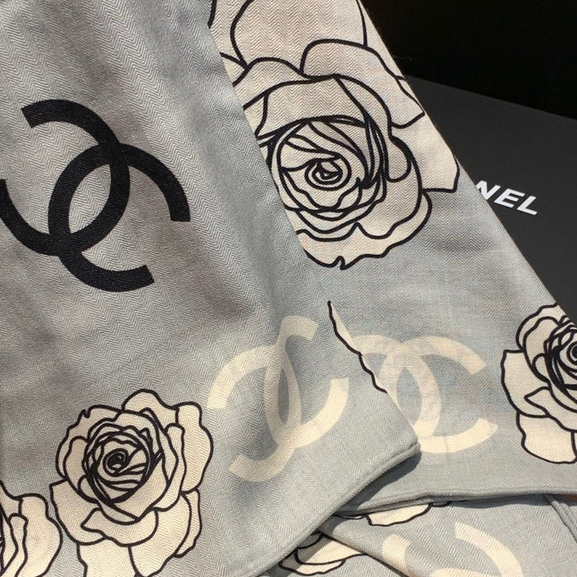 CHANEL 25S SCARF 140 CM IN CASHMERE AND SILK 943334