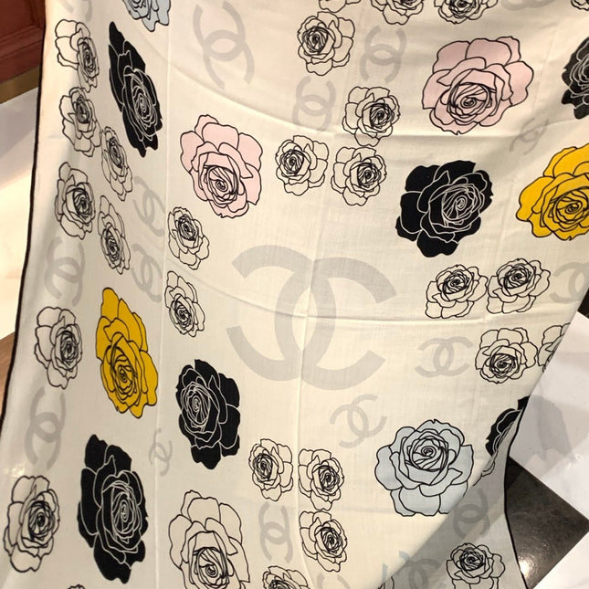 CHANEL 25S SCARF 140 CM IN CASHMERE AND SILK 943335