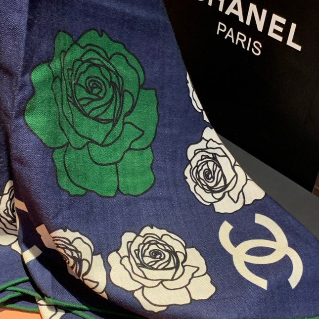 CHANEL 25S SCARF 140 CM IN CASHMERE AND SILK 943338