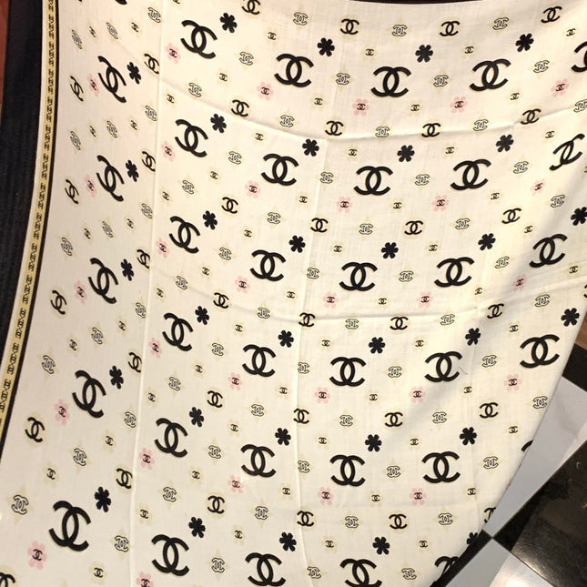 CHANEL 25S SCARF 140 CM IN CASHMERE AND SILK 943339
