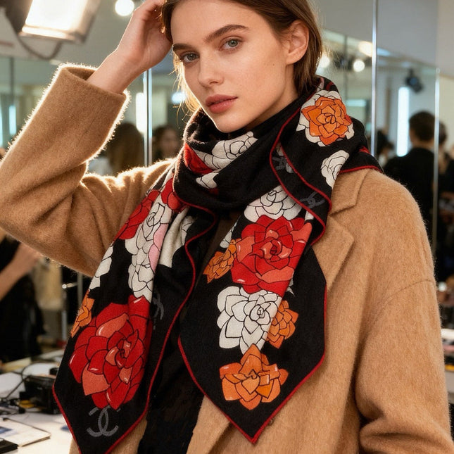 CHANEL 25S SCARF 140 CM IN CASHMERE SILK 943622