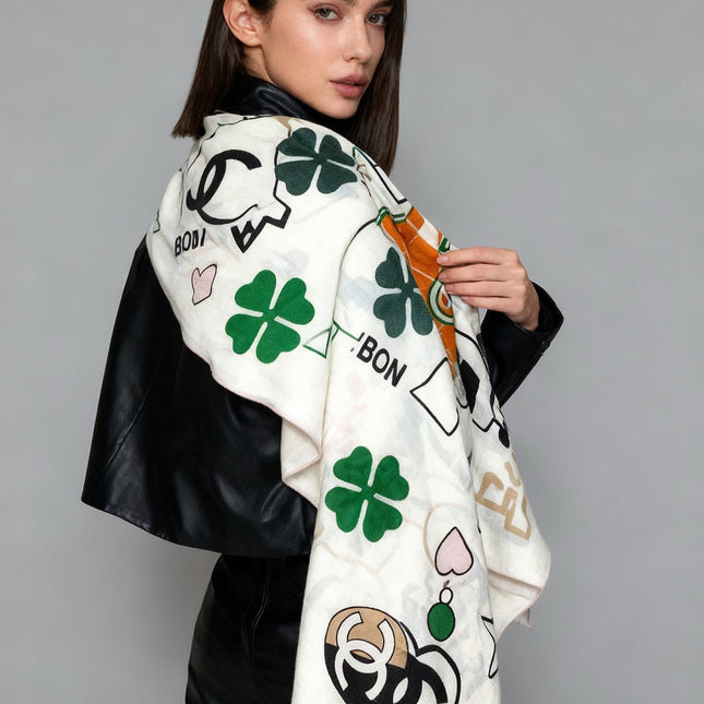 CHANEL 25S SCARF 135 CM IN CASHMERE SILK 943655