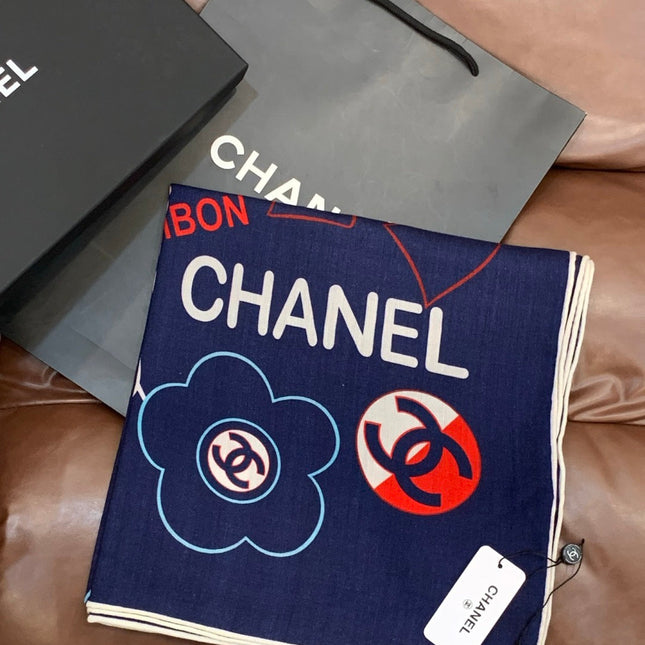 CHANEL 25S SCARF 135 CM IN CASHMERE SILK 943656