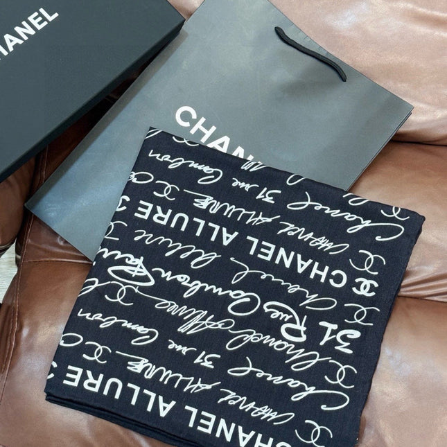 CHANEL 25S SCARF 135 CM IN CASHMERE SILK 943692