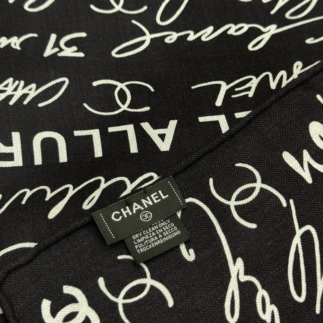 CHANEL 25S SCARF 135 CM IN CASHMERE SILK 943692
