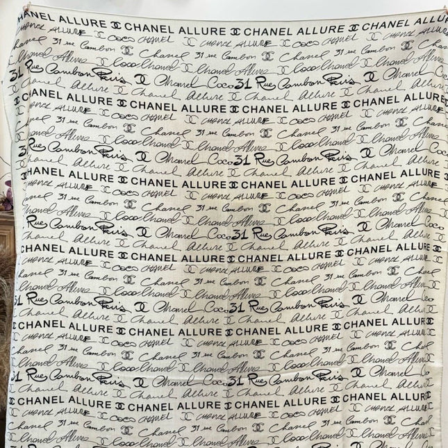CHANEL 25S SCARF 135 CM IN CASHMERE SILK 943693