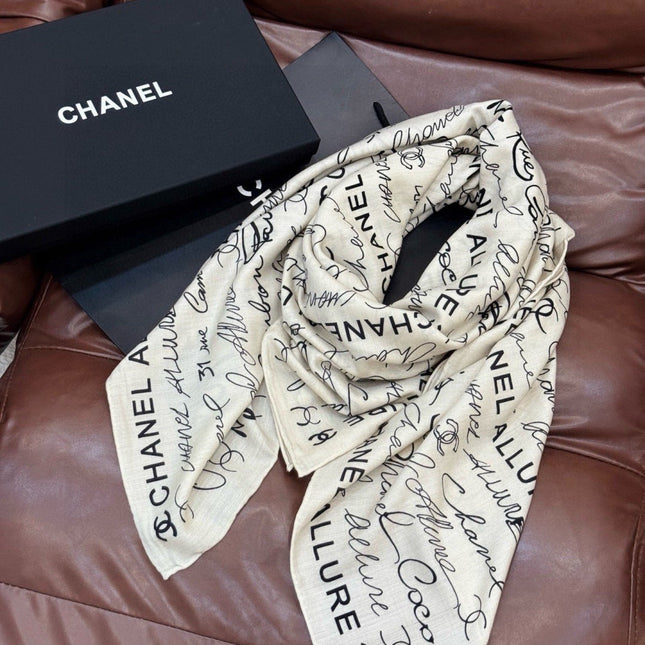 CHANEL 25S SCARF 135 CM IN CASHMERE SILK 943693