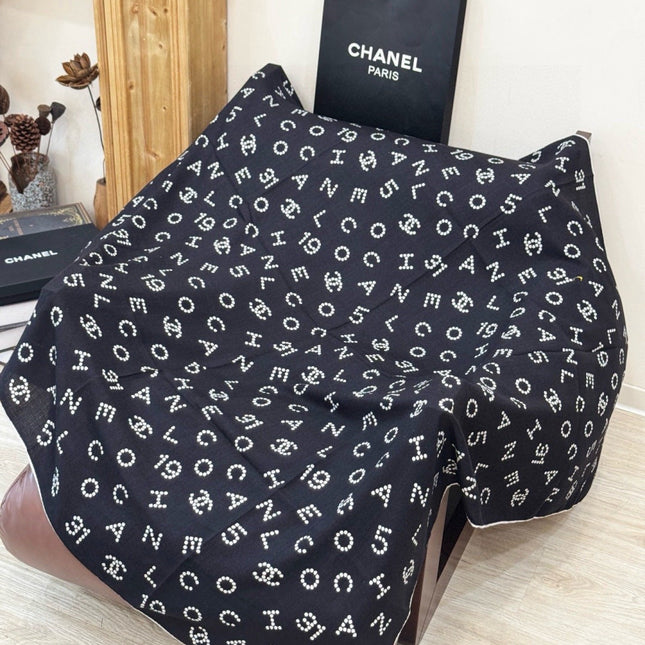 CHANEL 25S SCARF 135 CM IN CASHMERE SILK 943694