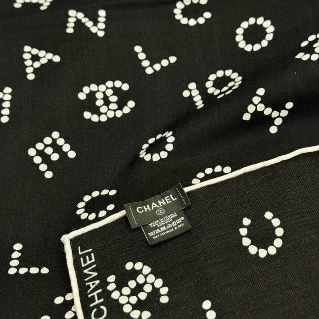 CHANEL 25S SCARF 135 CM IN CASHMERE SILK 943694