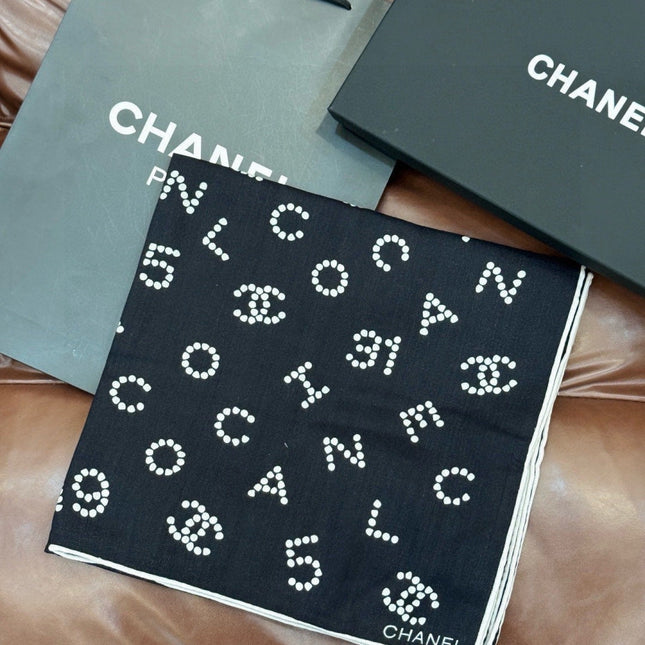 CHANEL 25S SCARF 135 CM IN CASHMERE SILK 943694