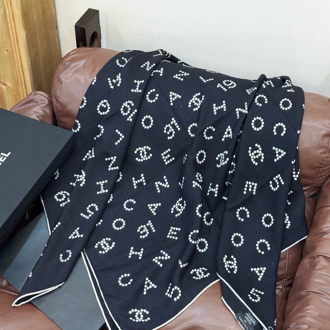 CHANEL 25S SCARF 135 CM IN CASHMERE SILK 943694