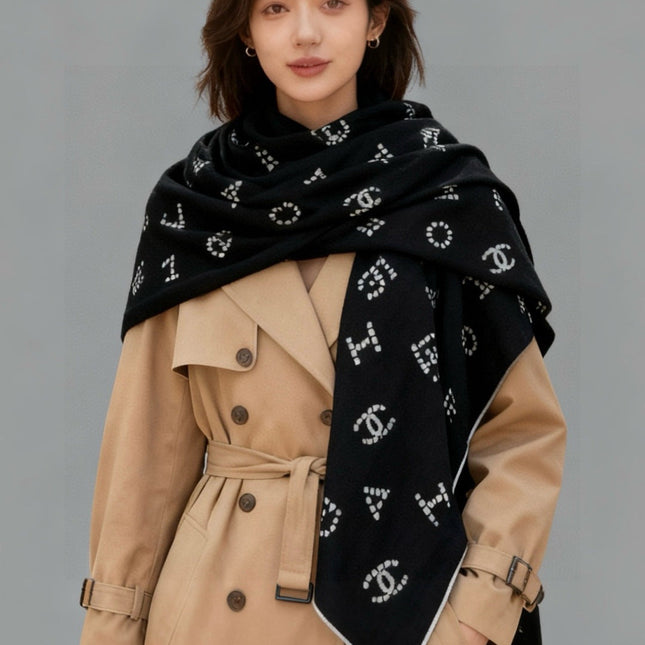 CHANEL 25S SCARF 135 CM IN CASHMERE SILK 943694