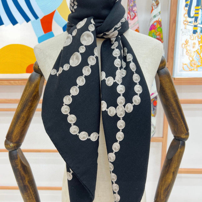 CHANEL 25S SCARF 140 IN CASHMERE 991649