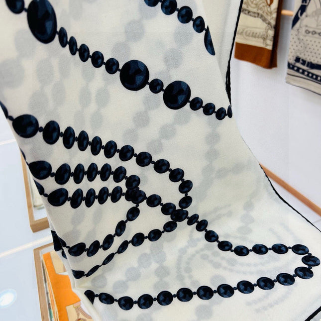 CHANEL 25S SCARF 140 IN CASHMERE 991650