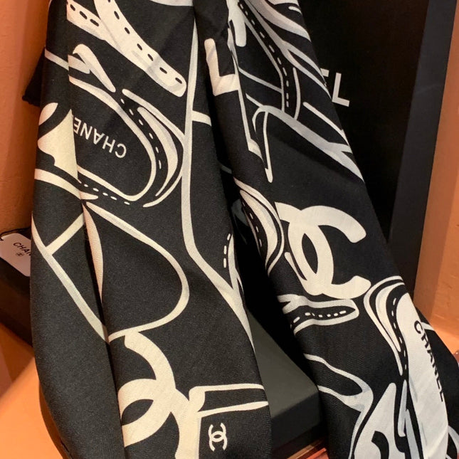 CHANEL 25S SCARF 135 IN CASHMERE 991693