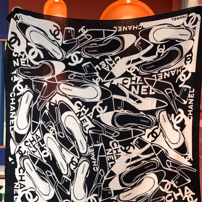 CHANEL 25S SCARF 135 IN CASHMERE 991693