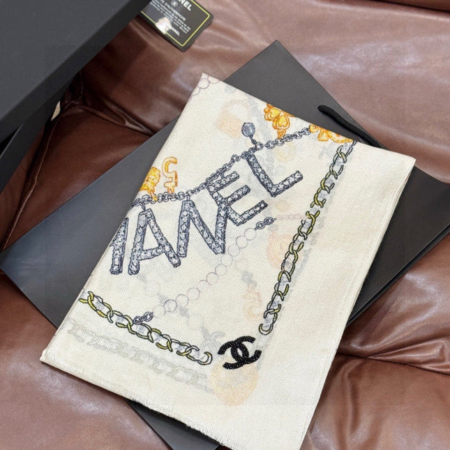 CHANEL 25S SCARF 200 IN CASHMERE 991712