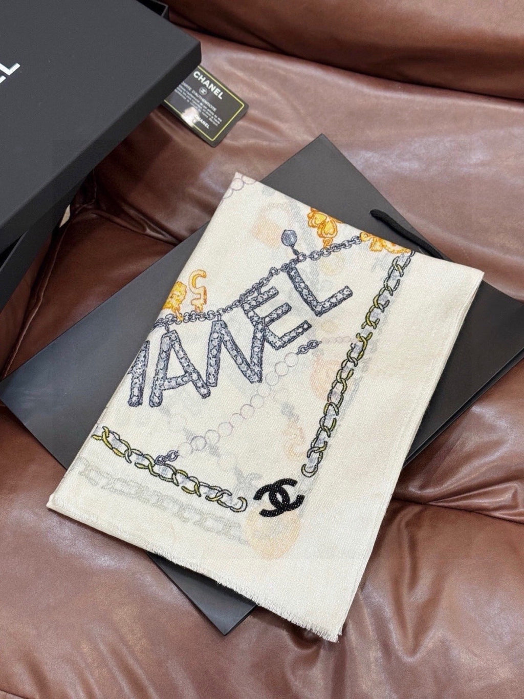 CHANEL 26S SCARF 200 IN CASHMERE AND SILK 307228