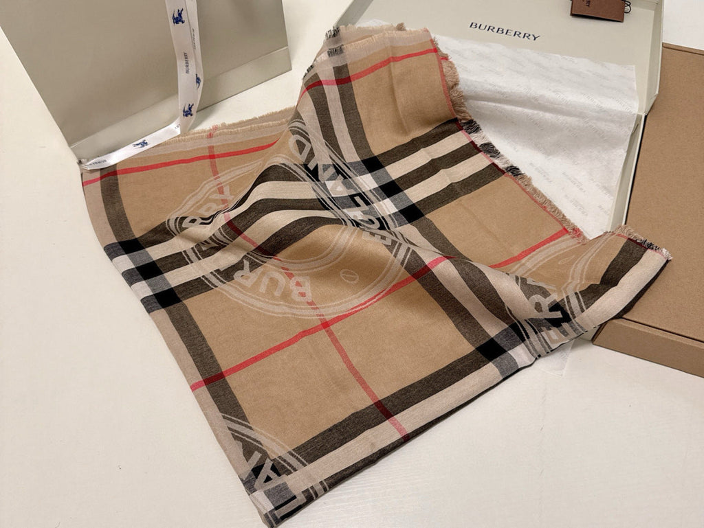 BURBERRY 25S SCARF 140 CM IN CASHMERE 935767