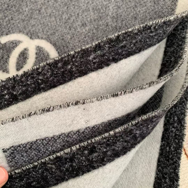CHANEL 25S SCARF 180 CM IN CASHMERE 943987