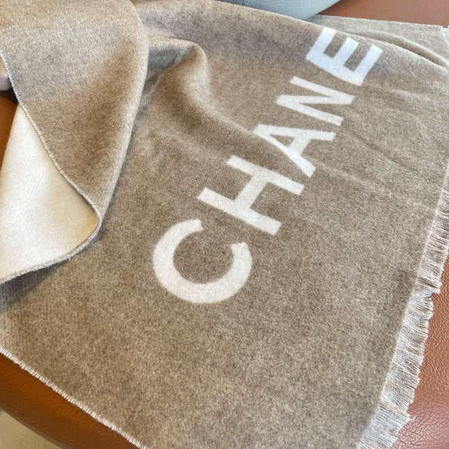 CHANEL 25S SCARF 200 IN CASHMERE 989861