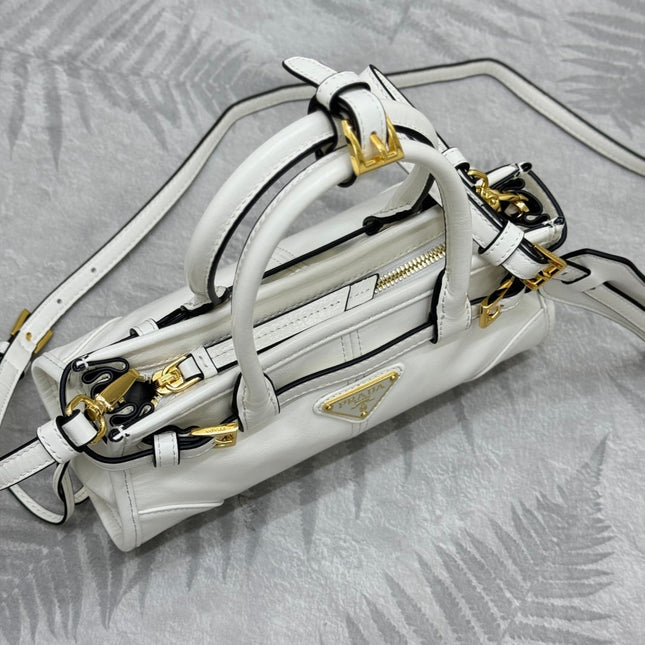 PRADA 25S BONNIE MINI HANDBAG 23 IN WHITE CALFSKIN GOLD HARDWARE