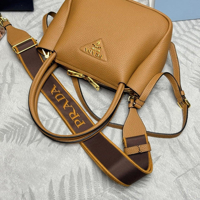 PRADA 25S SMALL BAG 23 IN CARAMEL CALFSKIN GOLD HARDWARE
