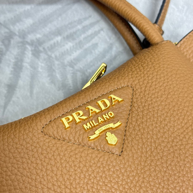 PRADA 25S SMALL BAG 23 IN CARAMEL CALFSKIN GOLD HARDWARE