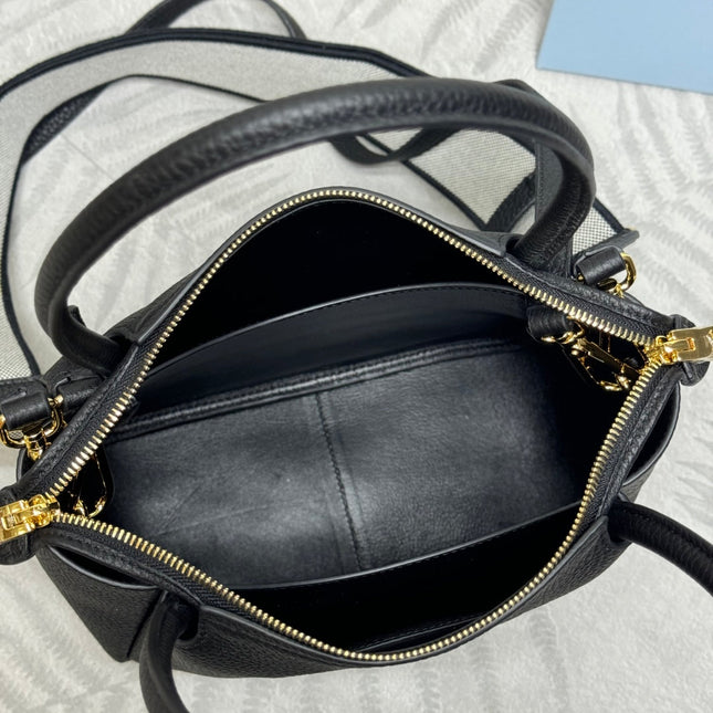 PRADA 25S SMALL BAG 23 IN BLACK CALFSKIN GOLD HARDWARE