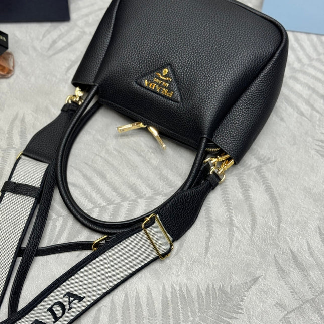 PRADA 25S SMALL BAG 23 IN BLACK CALFSKIN GOLD HARDWARE