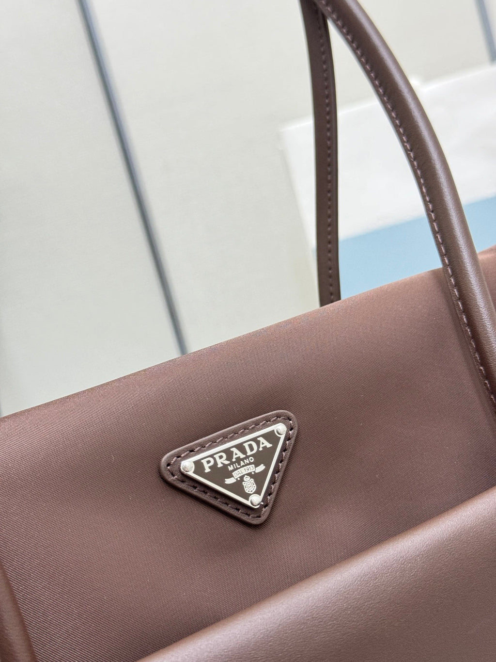 PRADA 26S  BONNIE HANDBAG 28 IN BROWN CALFSKIN