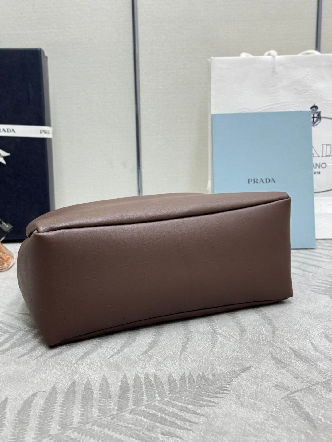 PRADA 26S  BONNIE HANDBAG 28 IN BROWN CALFSKIN