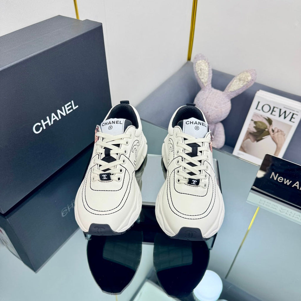TRAINERS SNEAKER IN WHITE CALFSKIN WITH STICKER 238624