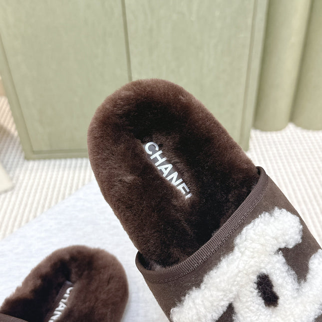 CHANEL 25S FUR SLIPPERS DOUBLE-LAYERED IN DARK BROWN WITH WHITE CC LOGO
