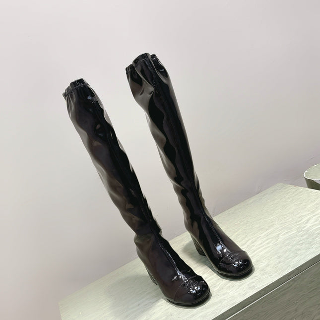 CHANEL 25S KNEE-HIGH BOOTS 60MM IN BLACK PATENT CALFSKIN WEDGE HEELS