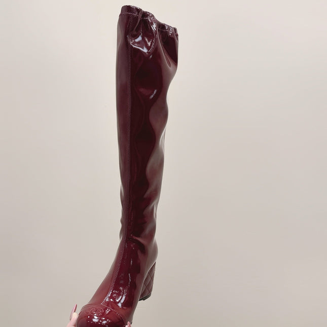 CHANEL 25S KNEE-HIGH BOOTS 60MM IN BURGUNDY PATENT CALFSKIN WEDGE HEELS
