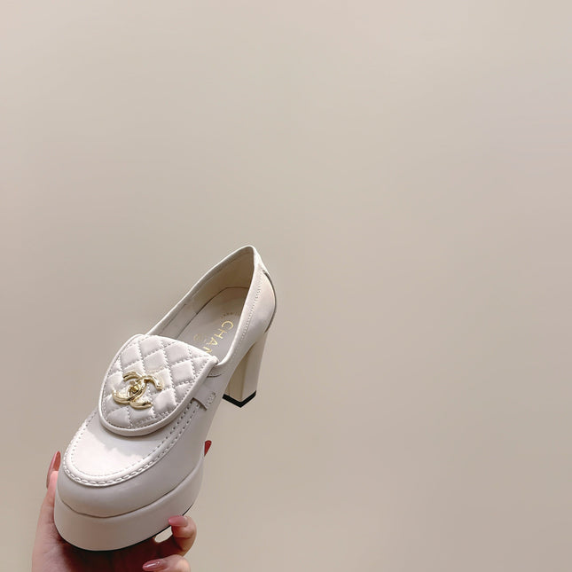 CHANEL 25S HIGH-HEELED MOCCASINS 80MM IN WHITE CALFSKIN GOLD HARDWARE