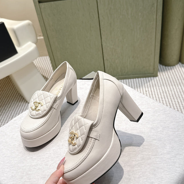CHANEL 25S HIGH-HEELED MOCCASINS 80MM IN WHITE CALFSKIN GOLD HARDWARE