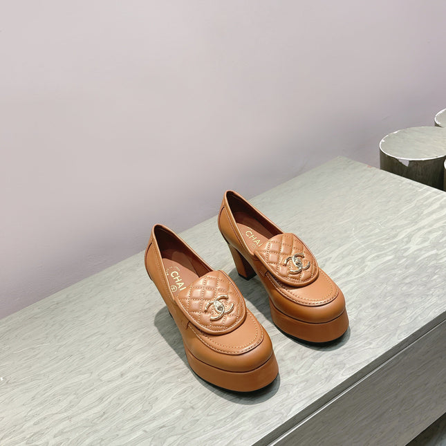 CHANEL 25S HIGH-HEELED MOCCASINS 80MM IN CARAMEL CALFSKIN GOLD HARDWARE