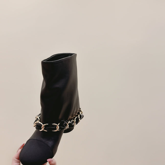 CHANEL 25S CALF-LENGTH BOOTS 45MM IN BLACK CALFSKIN GOLD HARDWARE