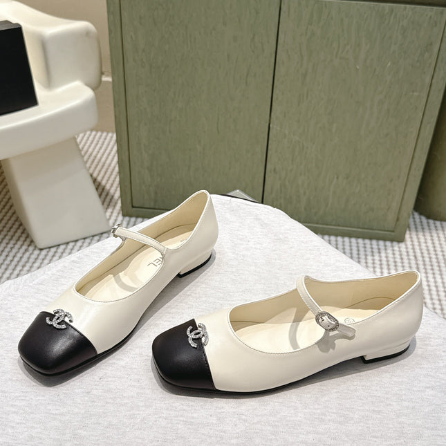 CHANEL 25S MARY JANE FLATS IN IVORY LAMBSKIN WITH BLACK CAP TOE SILVER HARDWARE